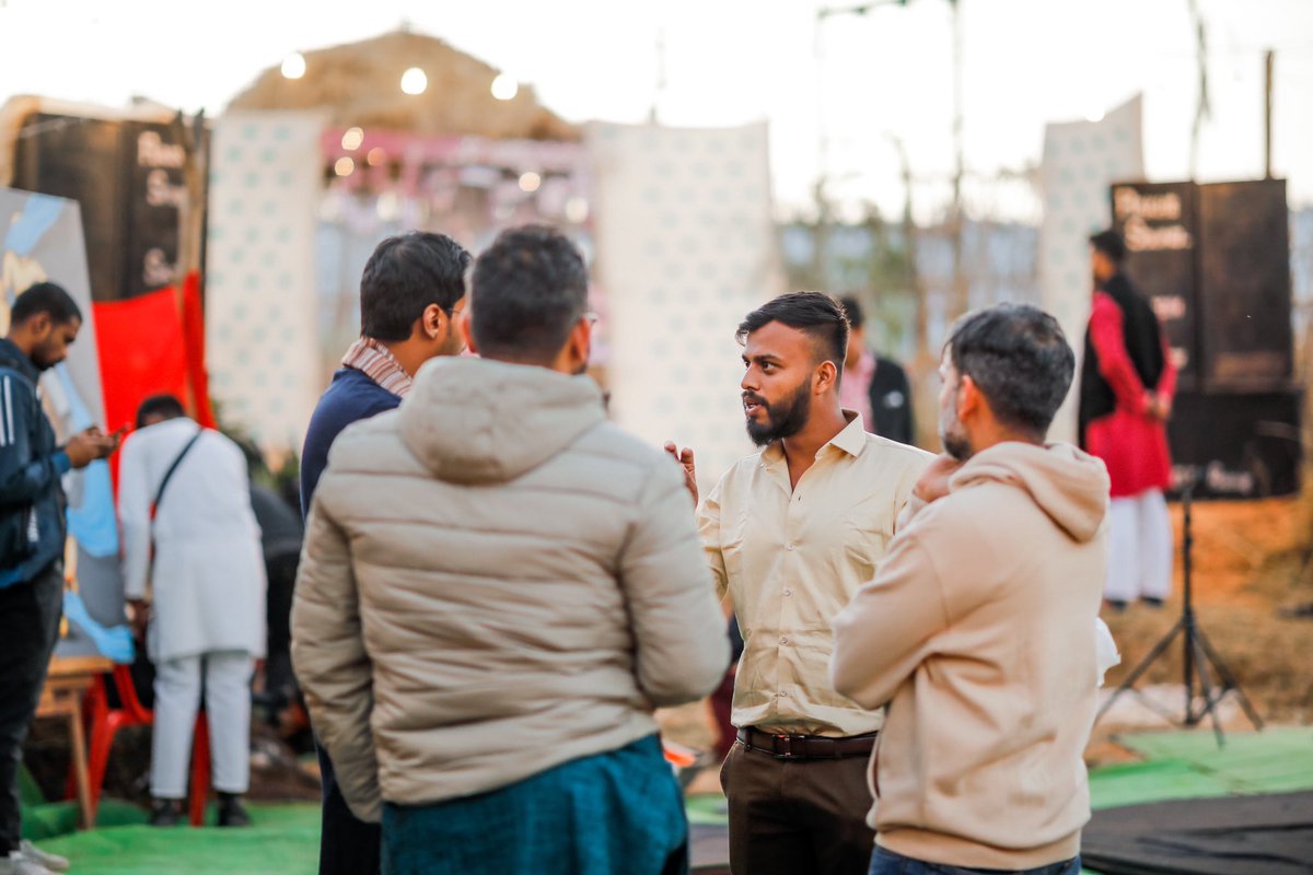 projectbatauli's tweet photo. Great People, an amazing atmosphere, a sight for the eyes, and a rhythmic musical evening for the soul. Food, Fun, and fest, a Spandan dedicated to an unforgettable evening.
.
#spandan2022 #projectbatauli #ngo #villagelife #surguja #chhattisgarh #ruralfest https://t.co/8GkPXJkncp