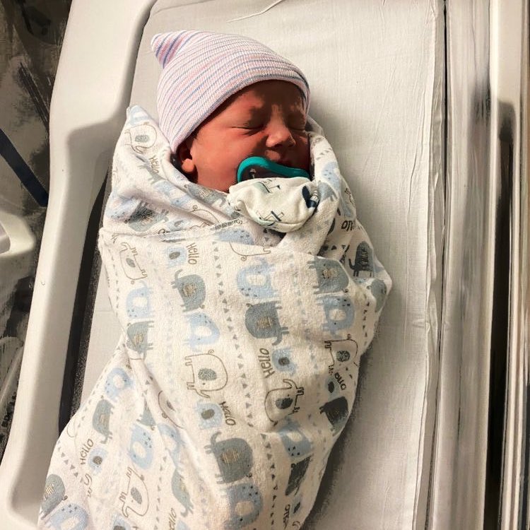 ⠀⠀   ⠀⠀⠀ 𝗌𝗈 𝗀𝗅𝖺𝖽 𝗒𝗈𝗎’𝗋𝖾 𝖿𝗂𝗇𝖺𝗅𝗅𝗒 𝗁𝖾𝗋𝖾, 𝖻𝖺𝖻𝗒𝖻𝗈𝗒. ♡