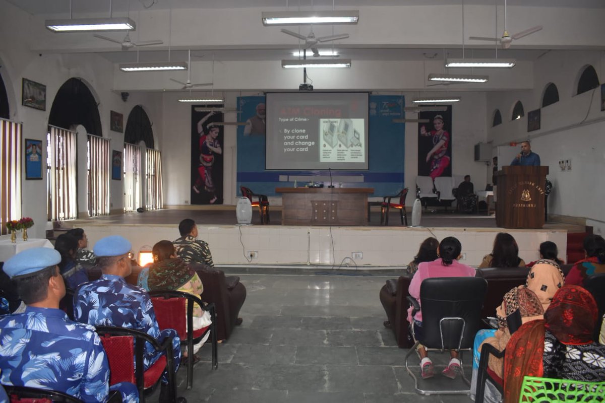 जागरूक रहें,
सुरक्षित रहें।

श्री प्रभाकर त्रिपाठी,DIGP GC CRPF PRYJ 
एवं श्रीमती पूनम त्रिपाठी (RCWA) PRYJ की अध्यक्षता में श्री.वरूण कुमार ए.सी.पी.द्वारा साइबर अपराध एवं सुरक्षा विषय पर विस्तृत रूप से चर्चा करते हुए उपस्थित जवानों एवं अधिकारिओं को सतर्क एवं जागरूक किया I