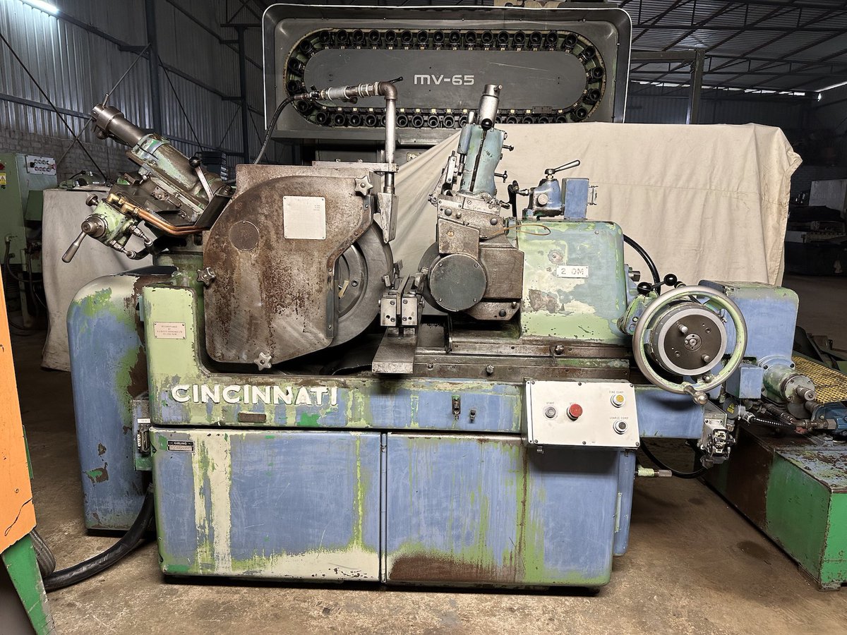 LibertyMetMach's tweet photo. Centerless Grinding Machine - Cincinnati 2-OM 

#cincinnati #cincinnatigrinders #cincinnaticenterlessgrinder #libertymetalmachines #centerless #centerlessgrinding #centerlessgrinder #centrelessgrindingwheel #centerlessgrinders #madeinusa #americanengineering #grinding https://t.co/iF3FblPBkD