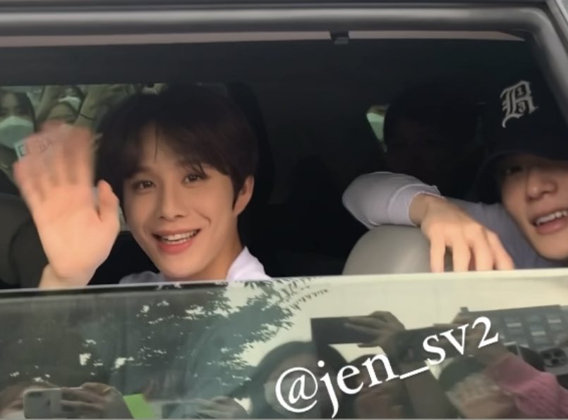woo_eeong's tweet photo. 좋았던 폰카정우.. https://t.co/uSME9PmnYl
