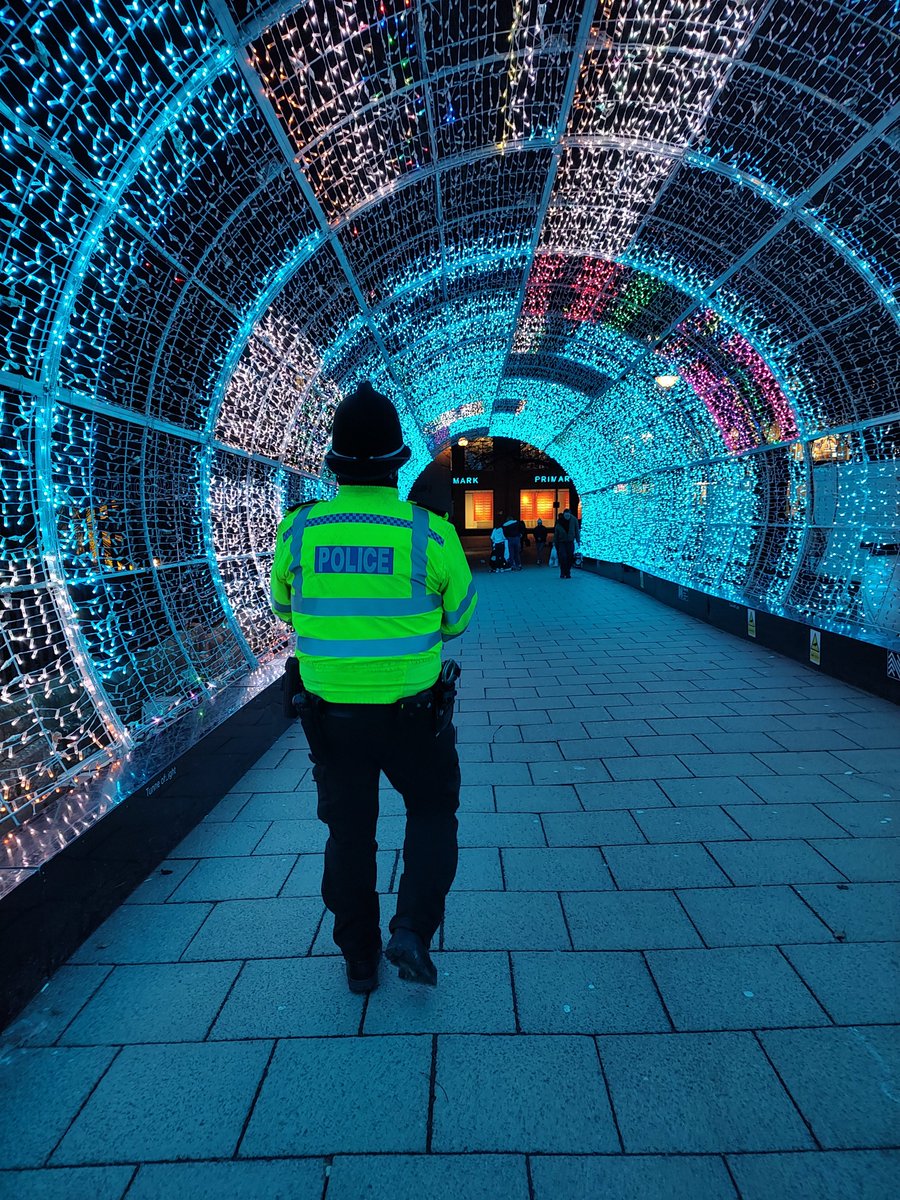 Last night we were out patrolling areas you'd flagged on the #StreetSafe app.
#StreetSafe is an anonymous online tool available to the public to help identify areas where people feel unsafe. 
#NorfolkCPT