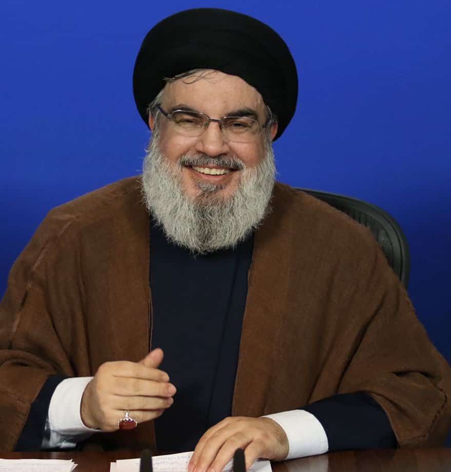 اللهم خذ من اعمارنا وزد في عمره الشريف وادم عليه الصحة والعافية،لانه أمننا وأماننا وضحكتنا وخيرنا وعافيتنا  وبلسم جراحنا.......

#سلامة_قلبك_يا_سيدنا