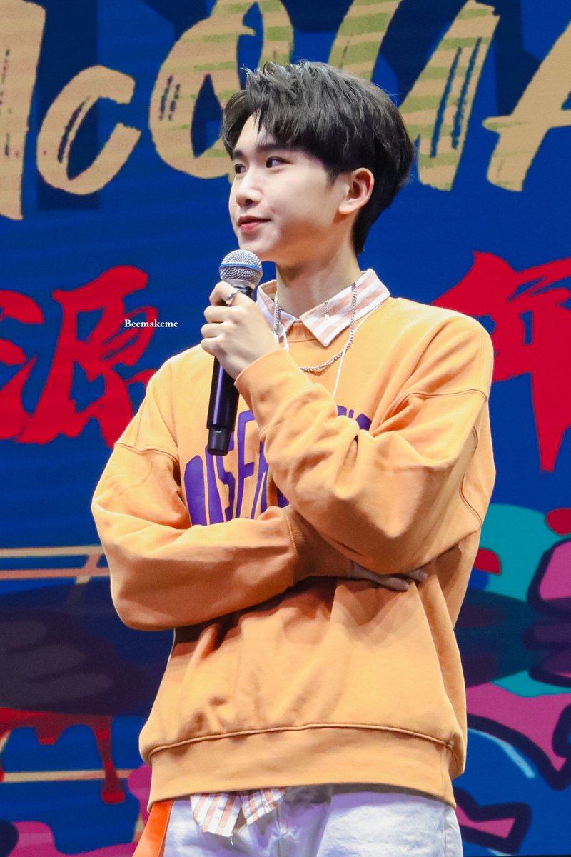 Beemakeme's tweet photo. 221016 ｜ 𝙇𝙞𝙡 𝙂𝙞𝙖𝙣𝙩 街頭小巨人
⠀
#黃莑茗 #莑茗 #FengMing #AcQUA源少年 https://t.co/mmJDFBYbcm
