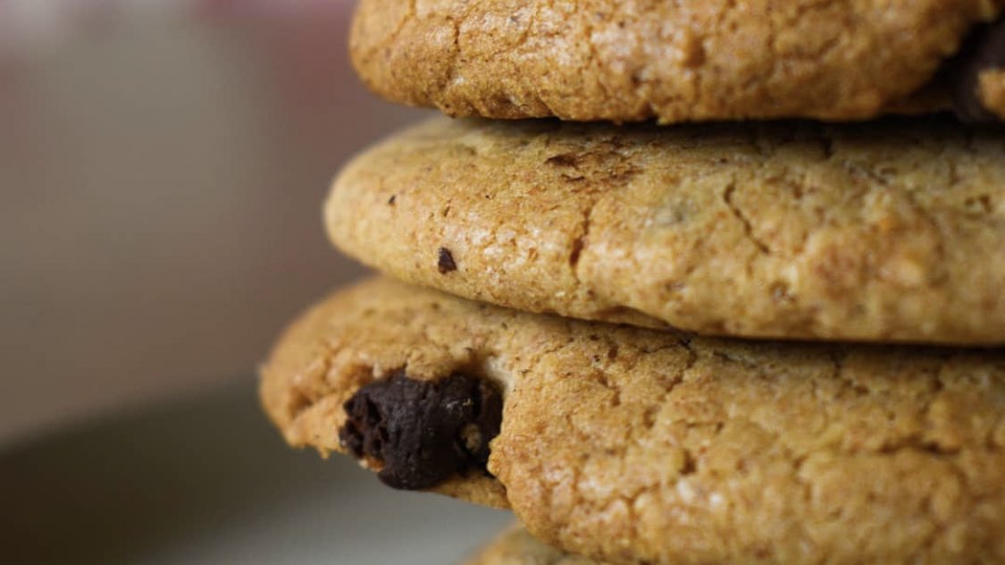 Looking for a sweet treat?! 🍪 All of our vegan baked goods are sweetened with local maple syrup 🍁