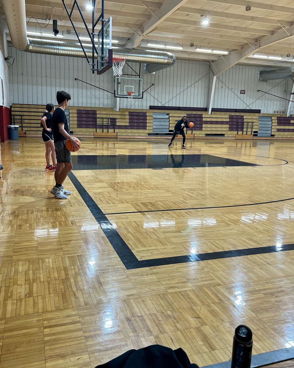 TheLionsCircuit's tweet image. 🧱 by 🧱
#TheLionsCircuit 
#FoundationBuilding  #BasketballTraining 
#Warner #Oklahoma #BallIsLife