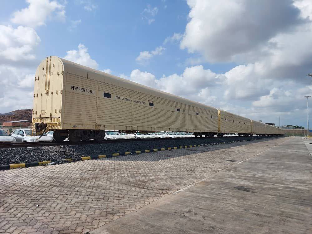 eslse_'s tweet photo. #ESLSE started transporting #Vehicles by railway.
The first shipment of Vehicles, loaded from DMP reached Endode railway station on Tuesday this week. https://t.co/qE4YEvJsM2