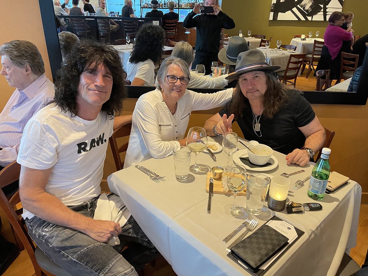 Tommy Thayer (@tommy_thayer) on Twitter photo 