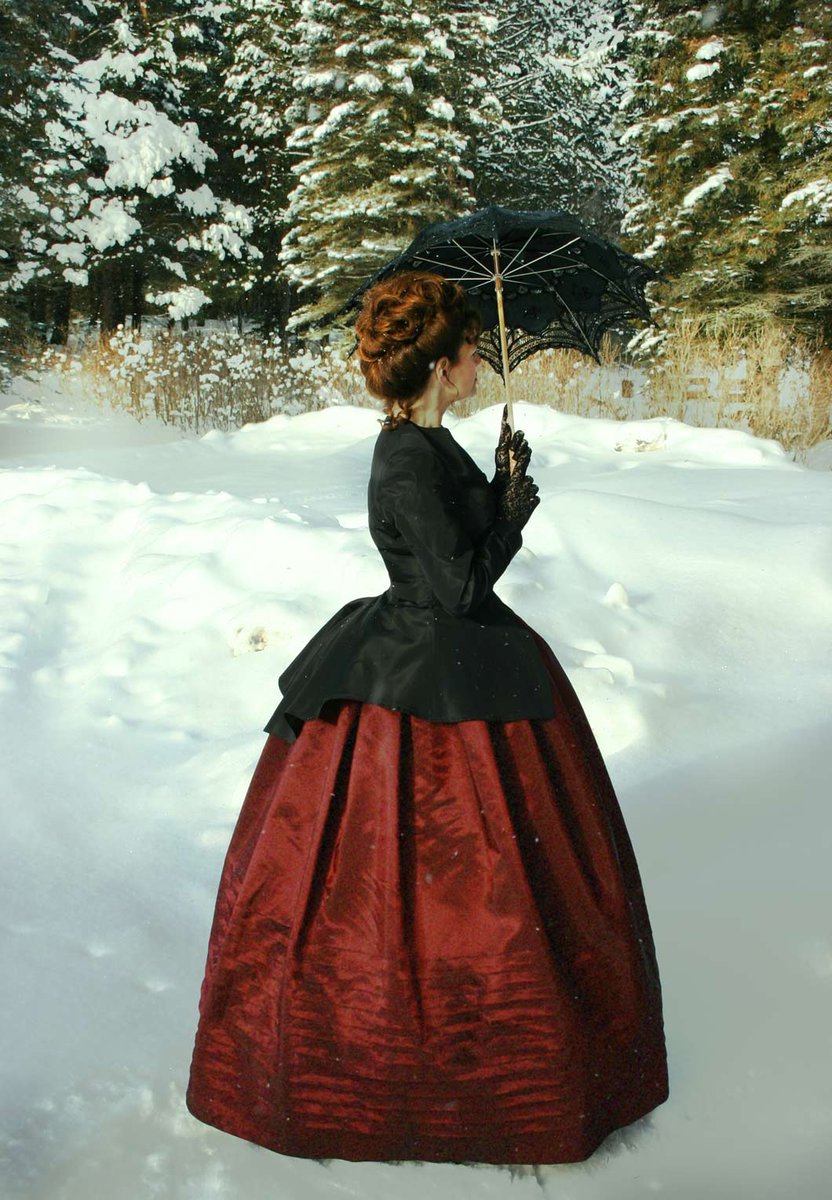 recollections's tweet photo. Recollections Sale! 20% off all regularly priced HISTORIC clothing until midnight January 2nd. Use code SERENITY https://t.co/wBMoOP5DM1