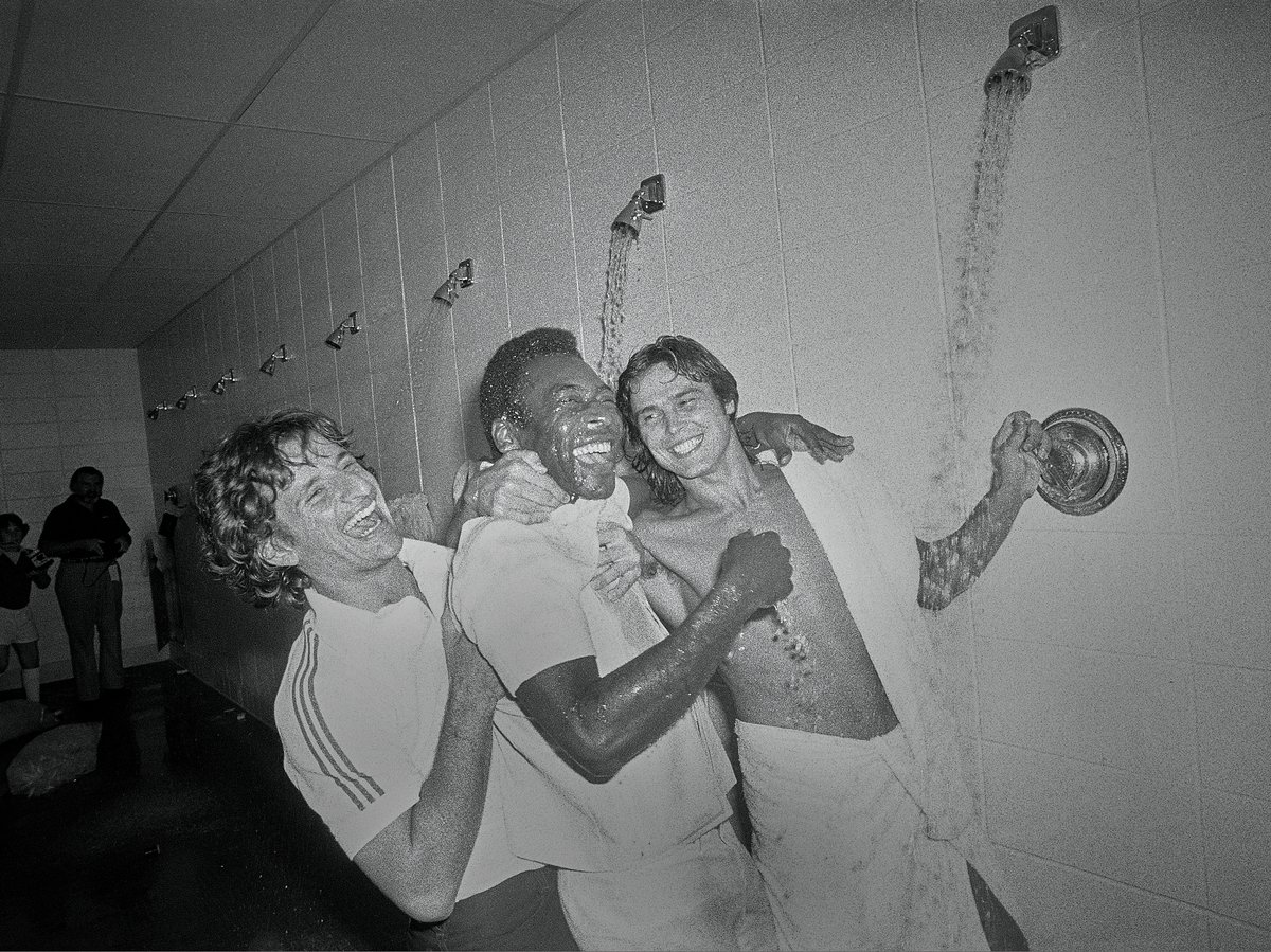 joe mcnally tweet media