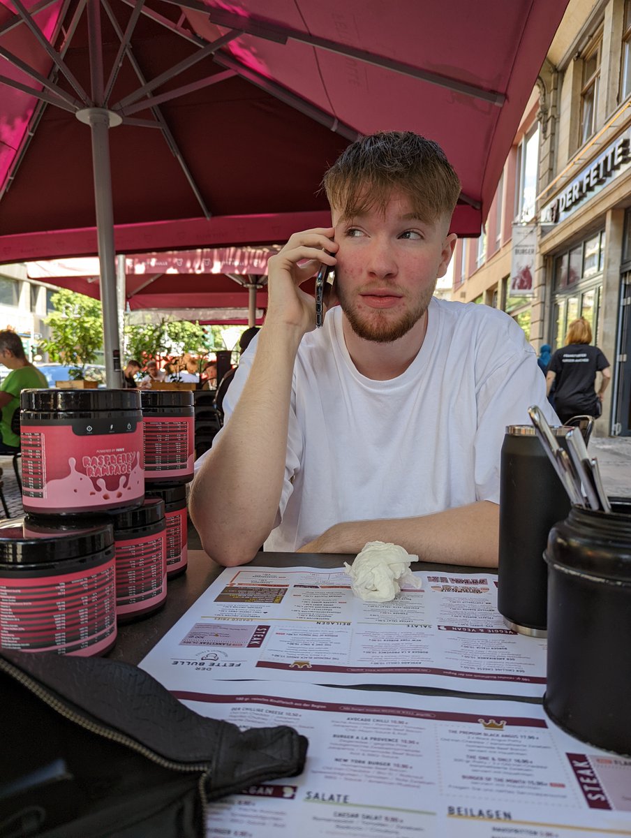 WaveAUT's tweet image. WAVE Booster will give you the energy and focus for a good start in the New Year! 🌊