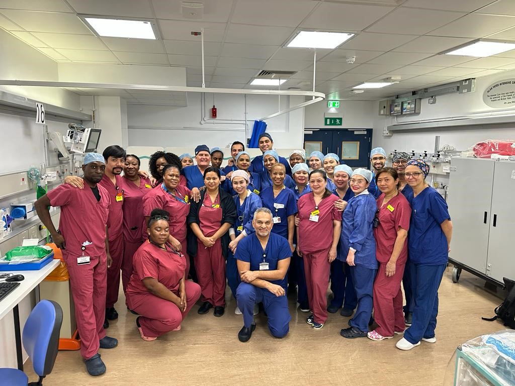 Southwark_News's tweet photo. Guy's hospital surgeons beat world record with 'cutting-edge' prostate treatment

@GSTTnhs @ProstateUK 
https://t.co/1aSsSKEP5c https://t.co/n2Vyfk1leK