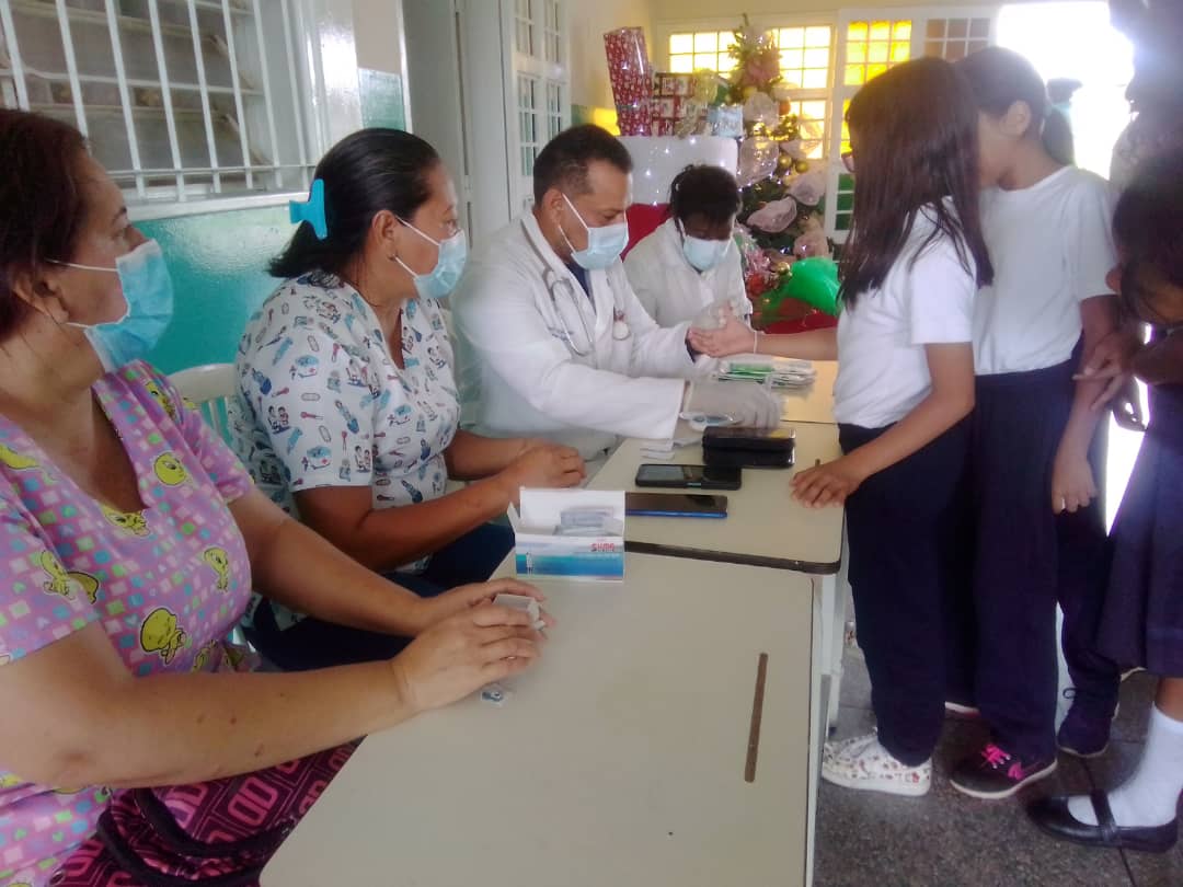 Los colaboradores cubanos de la salud bastión de la Revolución Cubana, siguiendo el legado de los héroes de la Patria. Solidarios y humanistas por principios. #CubaPorLaVida #JuntarYVencer #60AñosSalvandoVidas #CubaCoopera <a href="/cubacooperaven/">Brigada Médica Cubana en Venezuela</a> <a href="/MINSAPCuba/">Ministerio de Salud Pública de Cuba</a>.