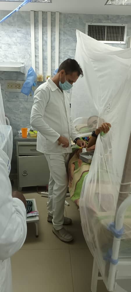 Revolución es defender valores en los que se cree al precio de cualquier sacrificio. La solidaridad como bandera. #CubaPorLaVida #JuntarYVencer #60AñosSalvandoVidas #CubaCoopera <a href="/cubacooperaven/">Brigada Médica Cubana en Venezuela</a> <a href="/MINSAPCuba/">Ministerio de Salud Pública de Cuba</a>.