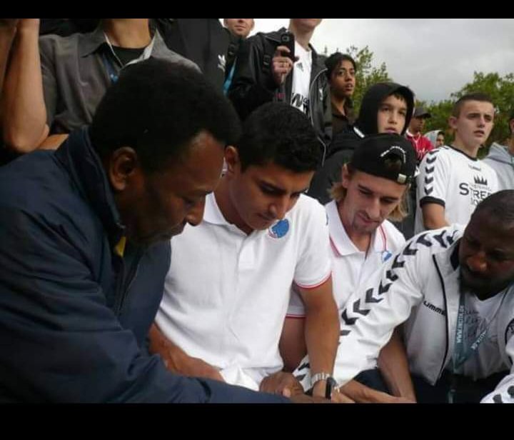 abdulsule's tweet photo. Rest in peace the Great king Pele https://t.co/WOQlQ8nqfS