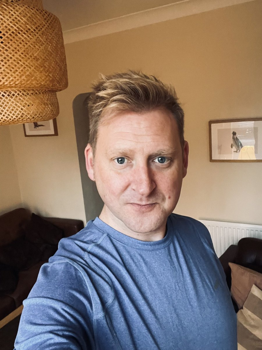 LfcRupert's tweet photo. Started the New Year’s resolution early, got the running gear on and smashed it #gorunning #NY2023 #marathontraining https://t.co/WGnoqmAQdE