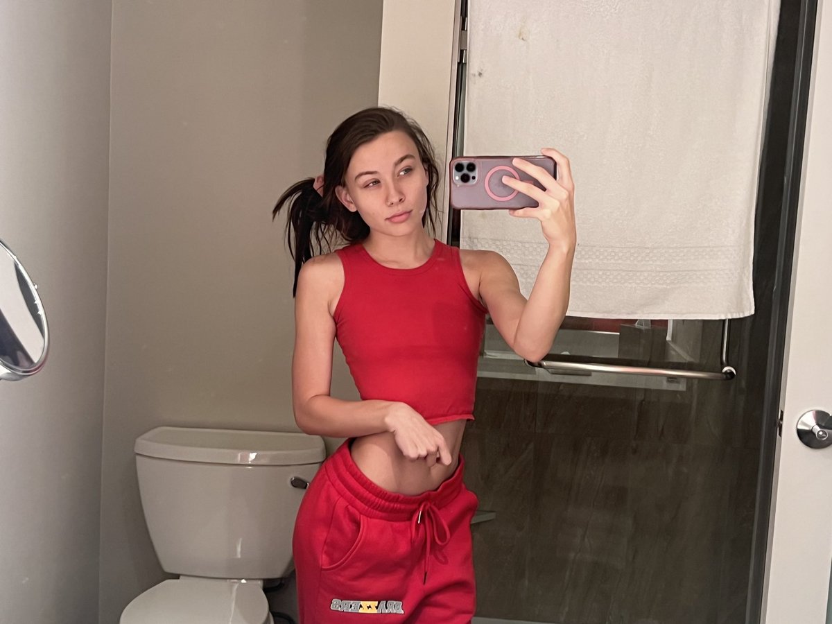 Good morning Loves😆😋
Who else is excited for the New Year?!🤩😉❤️