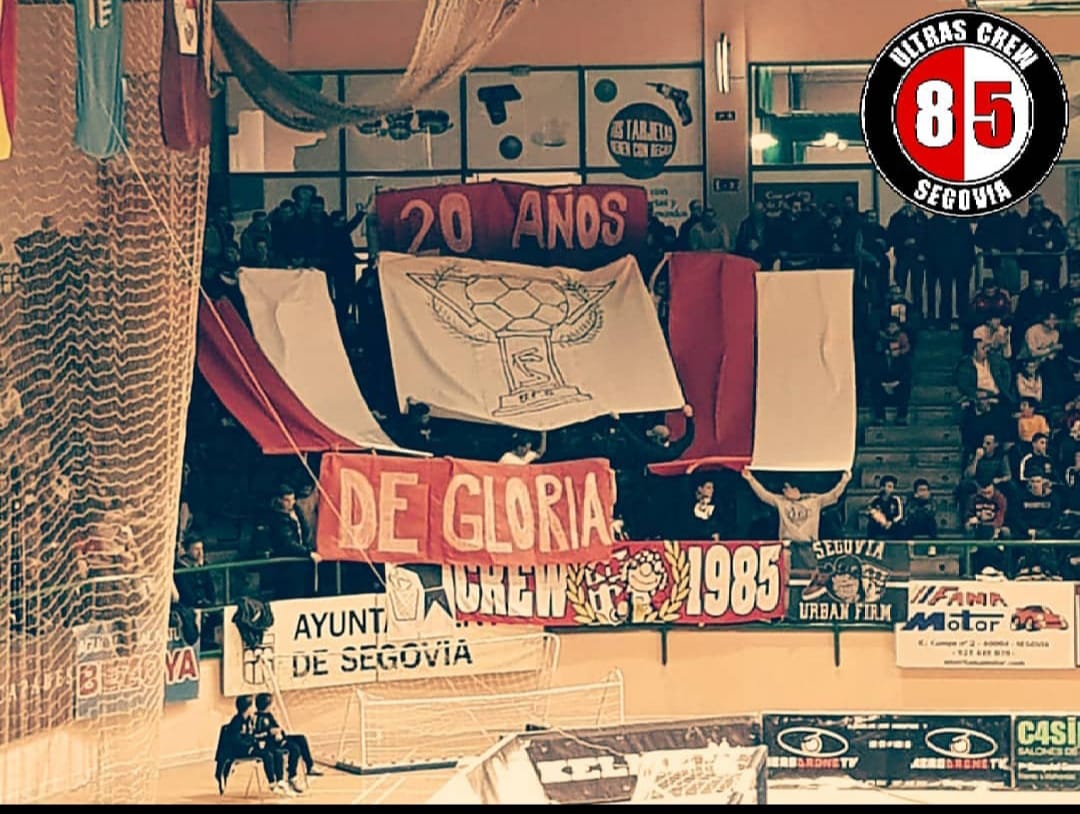 Crew_1985's tweet photo. Nueva entrada en el blog:

Así se hizo... 20 años de gloria

Link:https://t.co/glGzlSPil4 https://t.co/QPjmlKsKt0