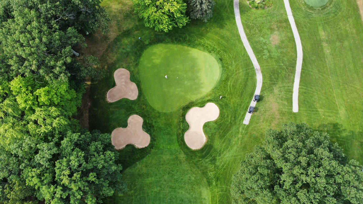 Dpaxton18's tweet photo. A couple before and after pictures from our renovation. First two are hole 3, second two are hole 17. https://t.co/tqUQYuxZCn