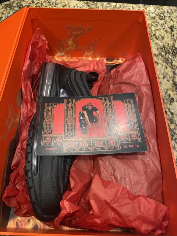Sneaker Peep 👟 on Twitter "Lil Nas X Mschf Satan Shoes Size 9