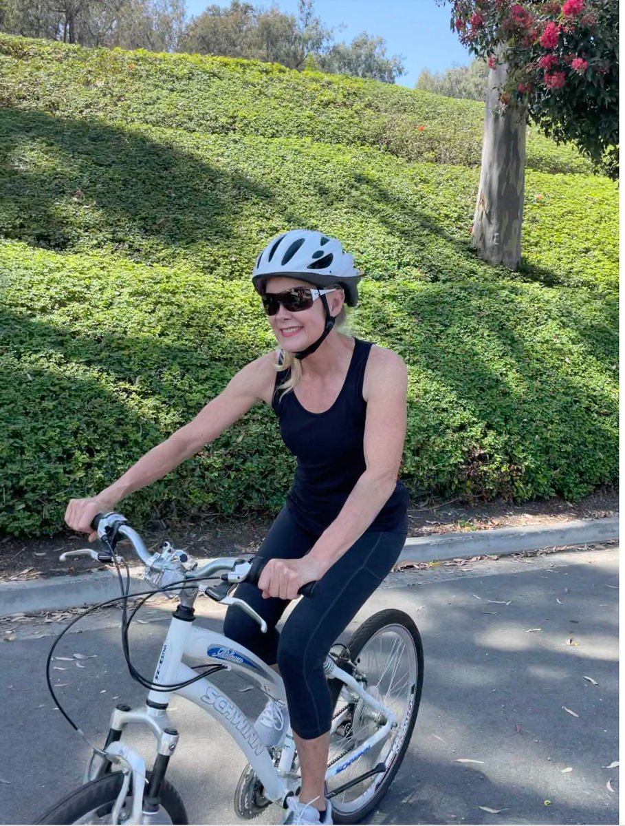 TrustBiologic's tweet photo. If I don't get any exercise today, I will not feel as good this evening. THEREFORE, we need to get in some exercise E V E R Y Day! Just do something. π #CBD #CBDpainrelief #bebetter BEAT #anxiety and #beatdepression with EXERCISE . #Keepmoving2keepmoving #justdosomething https://t.co/mTYUf4YBsI