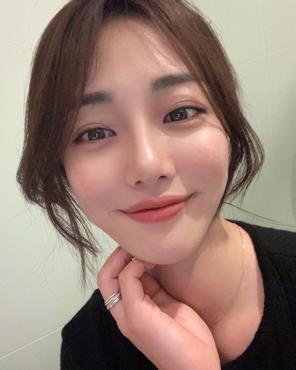 elinajully59's tweet photo. βA witty woman is a treasure; a witty beauty is a power.β β George Meredith
#goodmorning #goodday #goodweather #goodtimes #lotoffun #enjoy #together https://t.co/jR5b6TaqPP