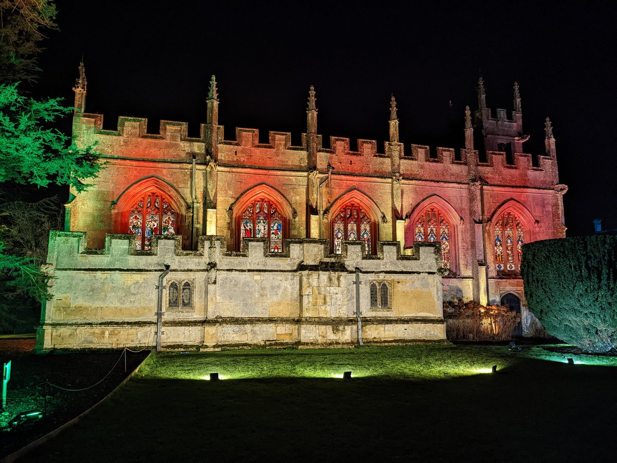 LucyParford's tweet photo. Loved Spectacle of Light at @SudeleyCastle this year - it was a magical evening ✨

#sudeleycastle #winchcombe #Gloucestershire #castle #winter #illuminatedtrail #spectacleoflight https://t.co/Vt1tVkaD9h