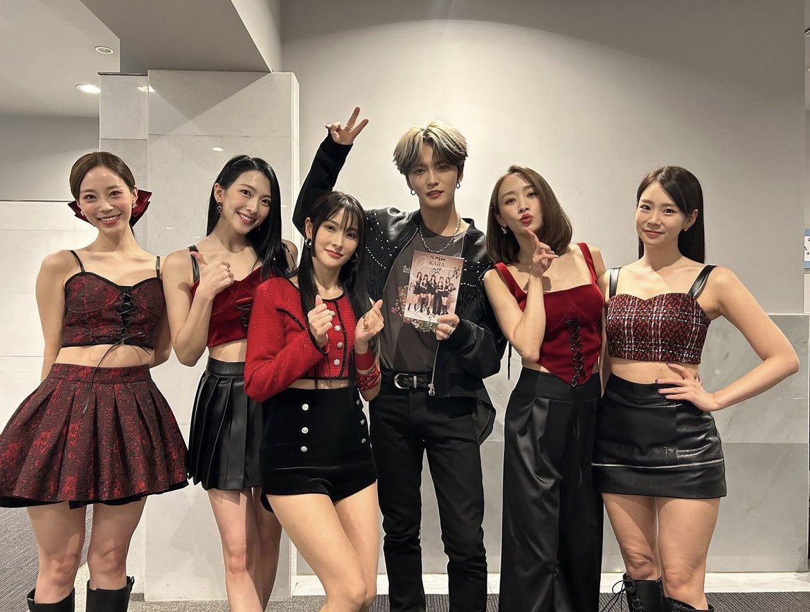 ArisaRhythm's tweet photo. KARAとジェジュンが仲良くて一緒にご飯に行ったりInstagramのコメントで絡み合ってるこの瞬間に生きてて良かった https://t.co/oe0DogOnpv