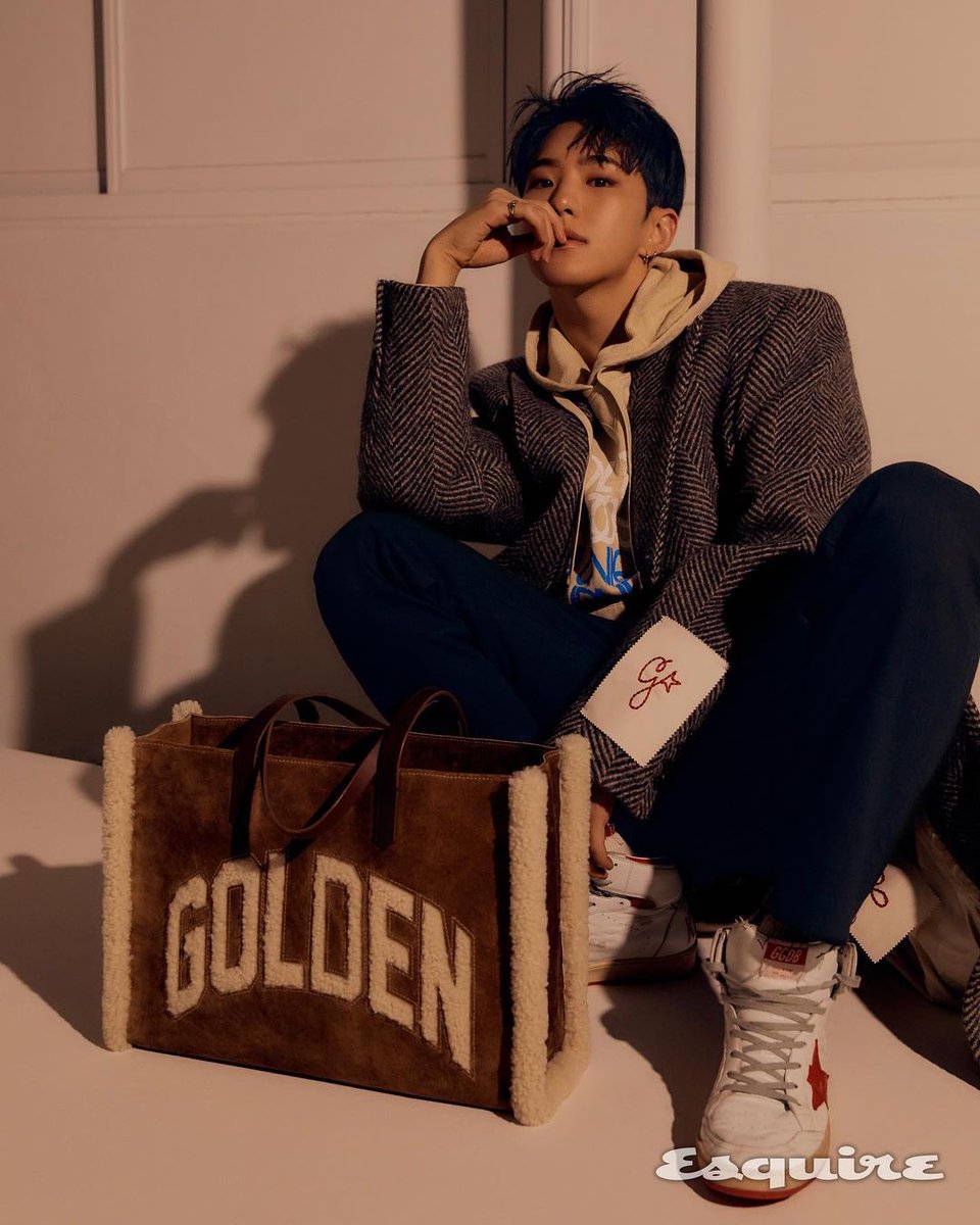 leeveent's tweet photo. Minhoon — Special Photoshoot for Esquire Korea December 2022 Issue — SCANS
#MINHOON #LEEVEENT https://t.co/7AMoow6XrV