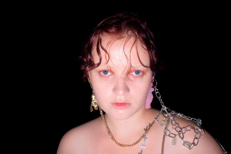 🇳🇴 Margete is at the forefront of a new generation of Norwegian jazz musicians who challenge conventions of pop music - writes @edvarddillner 🐝

beehy.pe/margrete-flaws…