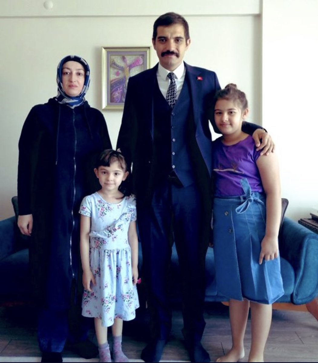 NihalOlcok's tweet photo. #ocak’a #ATEŞ düştü. Allah rahmet eylesin. Evet @suleymansoylu bu saate kadar bir açıklama yok. Bunu da #15temmuz gibi faili meçhul mu bırakacaksın .Vurulan belli , kurşunu sıkan meçhul … @RTErdogan @dbdevletbahceli https://t.co/xqkjRGDjVx