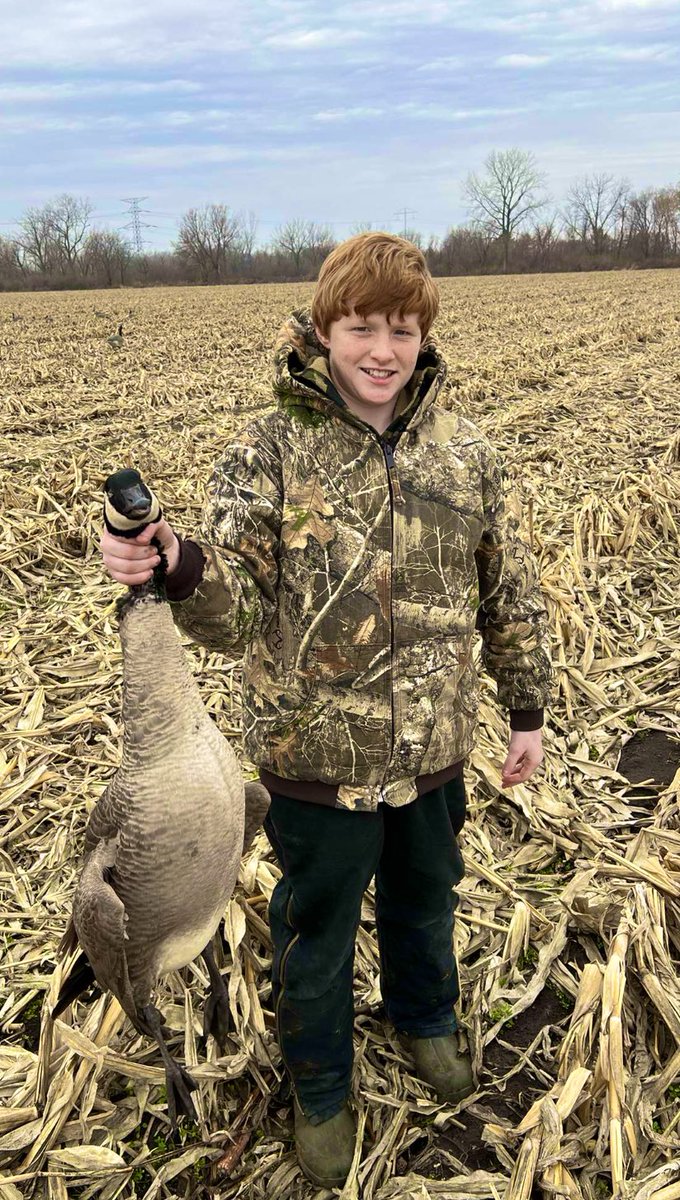 Mazonia Hunt Club tweet media