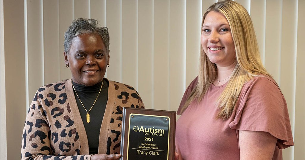 Tracy Clark has been awarded the Jason Anderson Outstanding Employee Award for her service as a natural support in the Dover office of the Delaware Department of Motor Vehicles (DMV) prior to her retirement in 2022. autismdelaware.org/news-and-info/… #autismdelaware #autismde