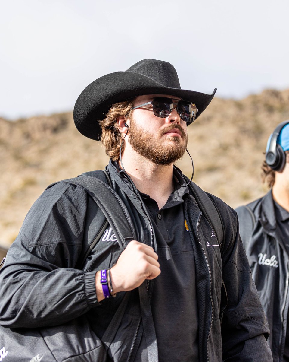 UCLAFootball's tweet photo. 📍 Sun Bowl https://t.co/MhEZ0VZnbv