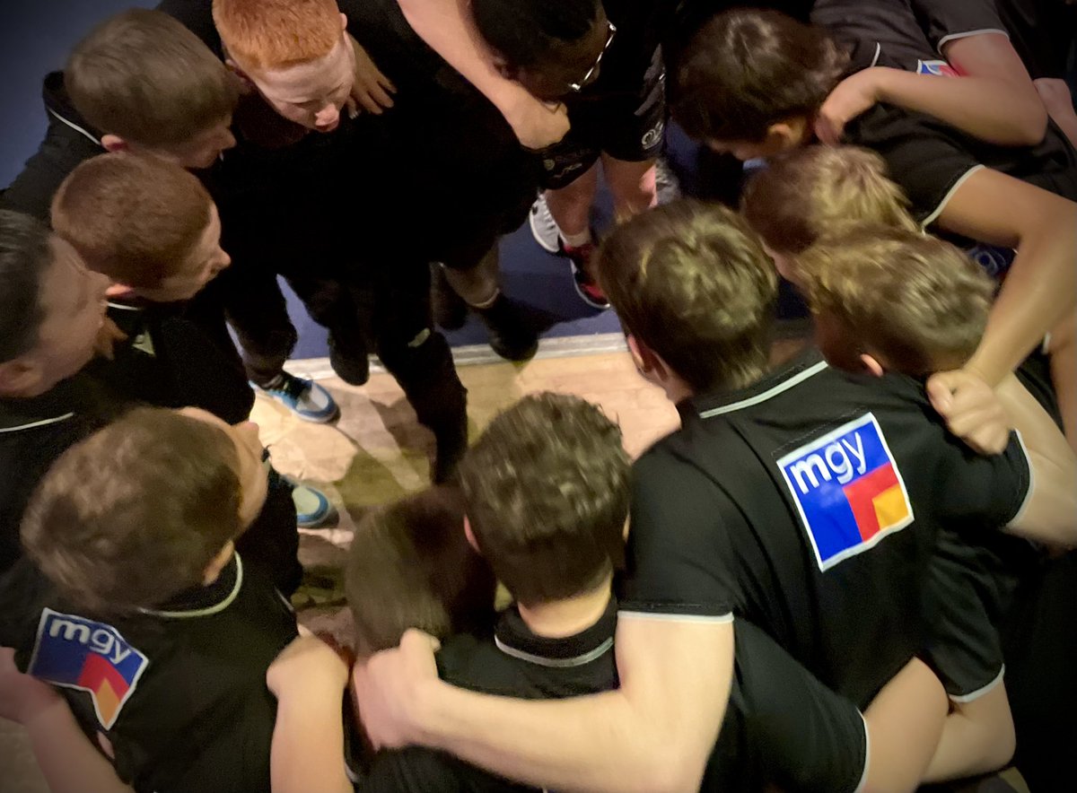 We joined #Whitchurch Rugby U12s at their Christmas party yesterday, it was great to see the squad wearing their smart new polo shirts, supplied by MGY. 

We are proud to support Whitchurch Rugby Under 12s, such a fantastic group of young people. 

#community #supportlocal