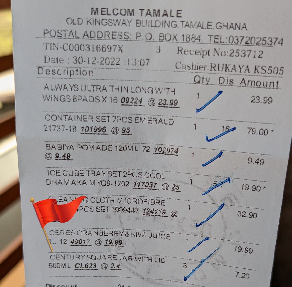 omarseidu's tweet photo. Health/safety of consumers comes after profits for @MelcomGhana?
After reporting their sale of expired Ceres on Wednesday, they are now stocking a week to expiry Ceres that are clearly bloated and may cause serious health hazard ☣️ 

Cc: 
@fdaghana @Citi973 @Joy997FM @benkoku https://t.co/QdMGzpDtxr