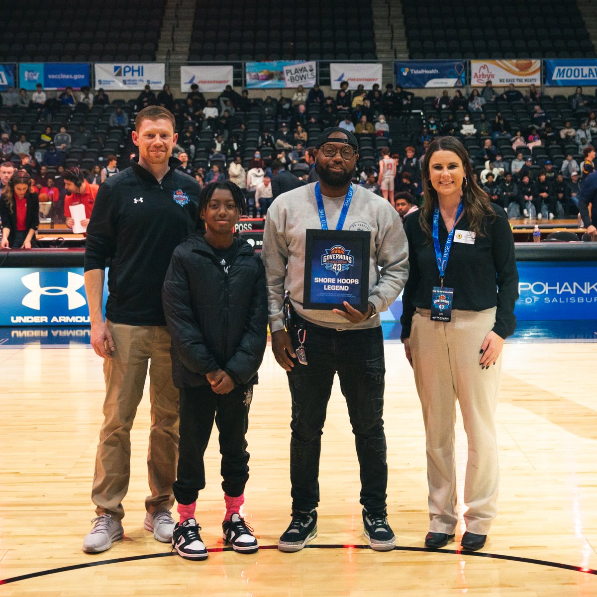 𝗦𝗛𝗢𝗥𝗘 𝗛𝗢𝗢𝗣𝗦 𝗟𝗘𝗚𝗘𝗡𝗗𝗦 🐐

Last night we honored basketball legends of the Eastern Shore and announced the creation of the Butch Waller Scholarship Fund.