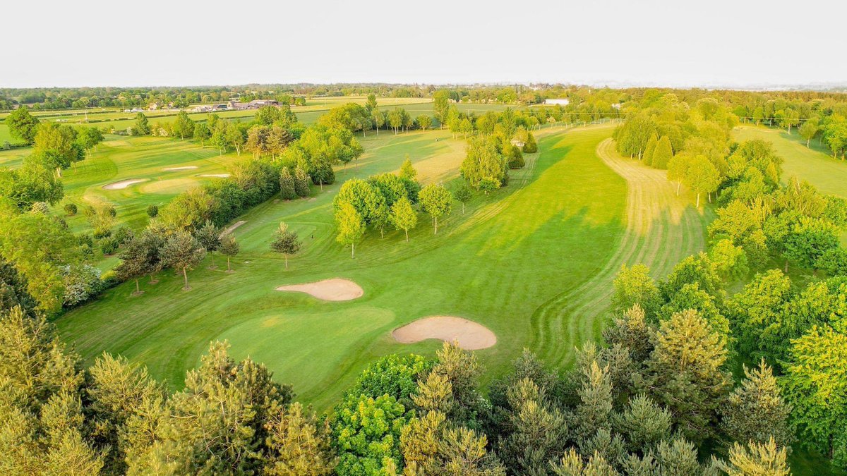 DraycoteHotel's tweet photo. It's the last Friday and Weekend of 2022 and there's only one way to spend it 🙌🏌️ https://t.co/JPFmi4BOgX