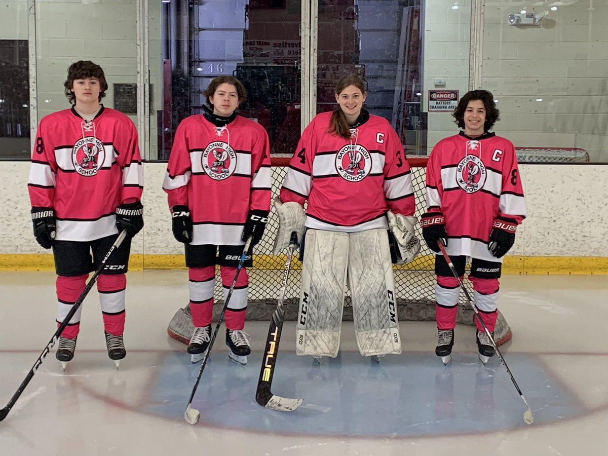 SCP02408742's tweet photo. Come out next Friday for your @BayonneHigh #skatingbees “Pink in the Rink” at 6:15pm. All proceeds benefit the @AmericanCancer #HockeyFightsCancer

CC @BayonneBOE https://t.co/SaHxm3mm6r