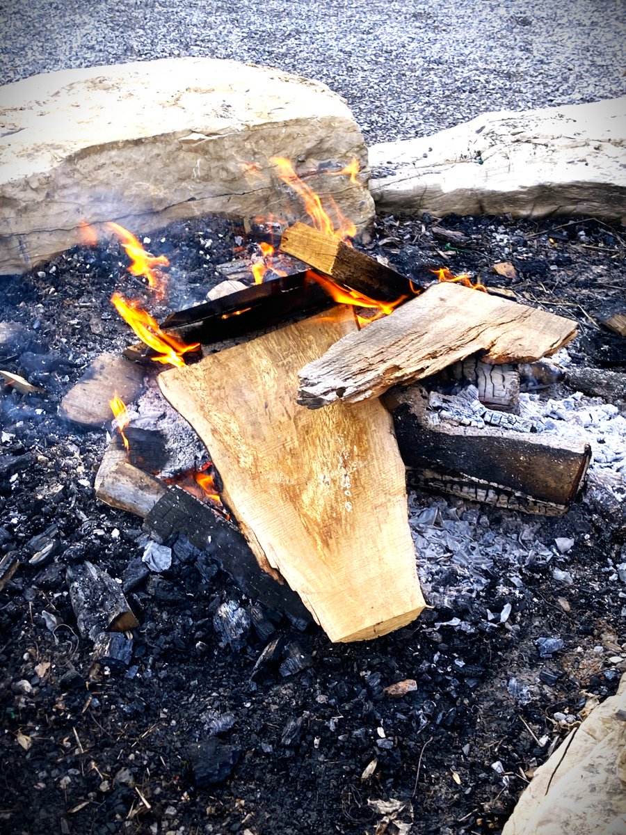 BeliveauFarm's tweet photo. Come out and enjoy the beautiful weather today @BeliveauFarm!  We have fires going, bar and wine garden is open and we are looking forward to seeing you and your smiling faces!
#BeliveauWine #Fire #WineGoesWithEverything https://t.co/YmjPr8U0gV