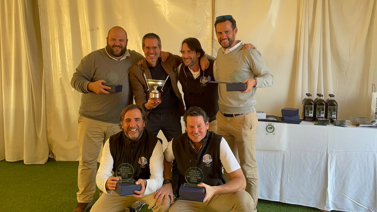 golfcordoba's tweet photo. Ryder para despedir el año. I Ryder Amigos del Putt casi Perfecto.

El equipo negro de Jack Nicklaus pudo con el rojo de Severiano Ballesteros... #golf https://t.co/7fsZAkHg8W