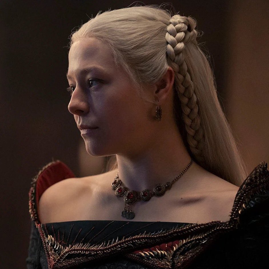 Targ_Nation's tweet photo. 2022 was worth it just for her https://t.co/MKS9Wru8C9