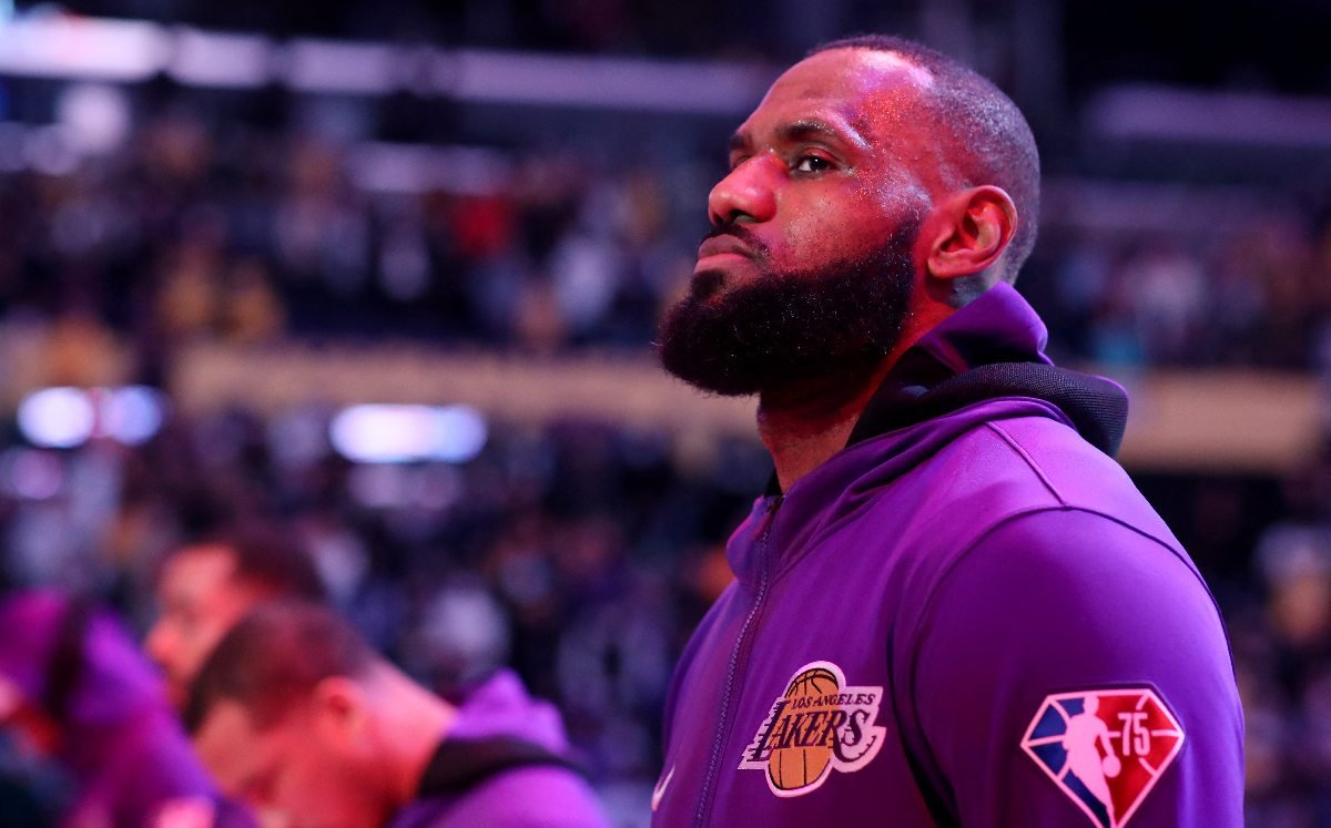ba_ball2's tweet photo. TOP 🔟 DEL ORIUNDO DE AKRON

LeBron James está cumpliendo 38 años. Por eso, te traemos los diez mejores momentos de su carrera 🍿 https://t.co/7W3Y1yhXrb