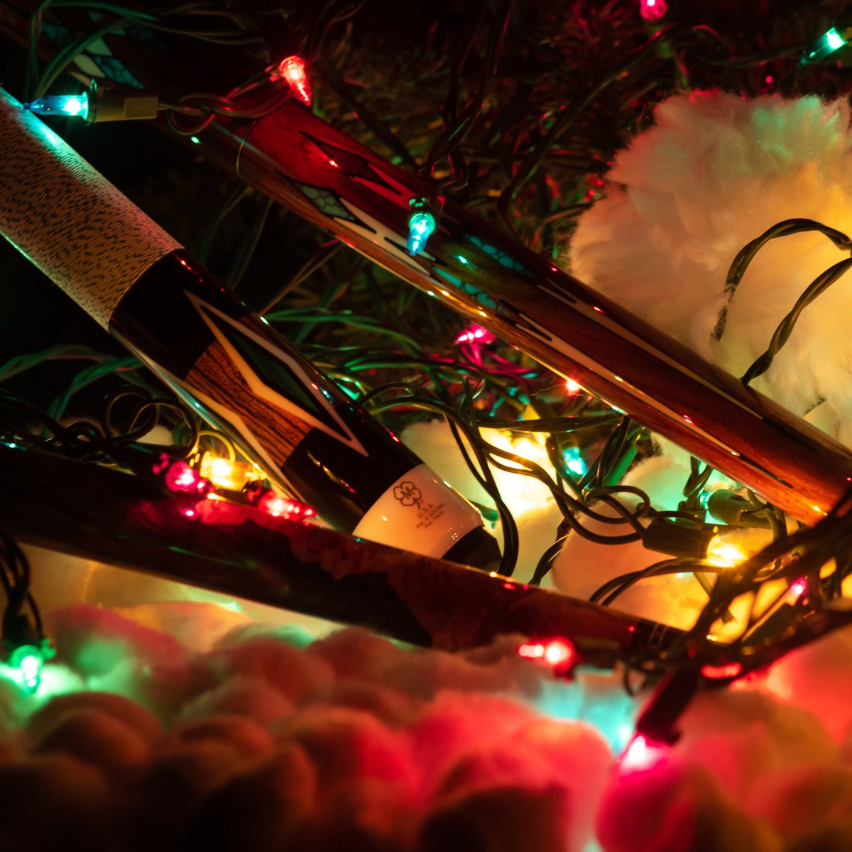 McDermottCue's tweet photo. 🎉 Happy Holidays! https://t.co/HKsQHdujmc