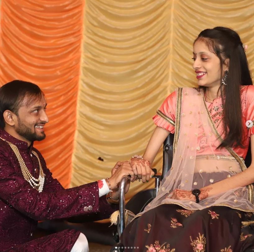 Nyuzi, a quadriplegic from India, at her wedding <3 Follow her at instagram.com/nyuzi_paralymp… #india #wheelchairwedding #quadriplegic