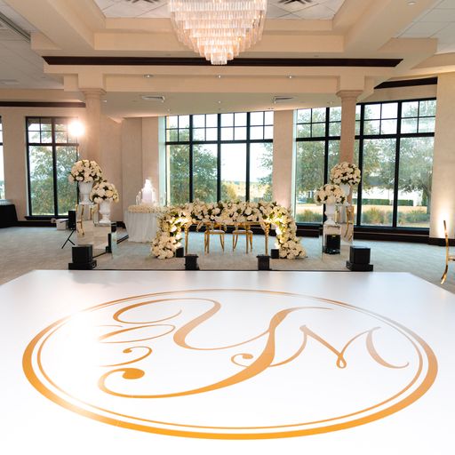 Vangie_Events's tweet photo. Gold, Gold, Gold! 😍🤩✨
.
.
@valiantweddings 
@bellacollinaweddings
.
.
#wedding #weddingday #weddingdecor #weddingdetails #weddingplanner #luxurywedding #luxuryweddingplanner #goldwedding #gold #inlove #bride #receptiondecor #weddingreception #engaged #futurebride https://t.co/eMlzv0d9rJ