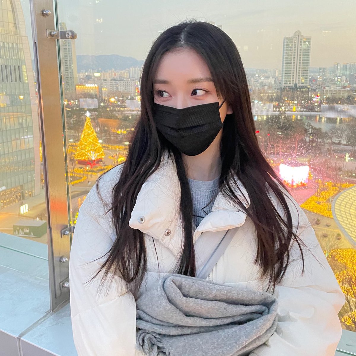 sumylvu tweet picture