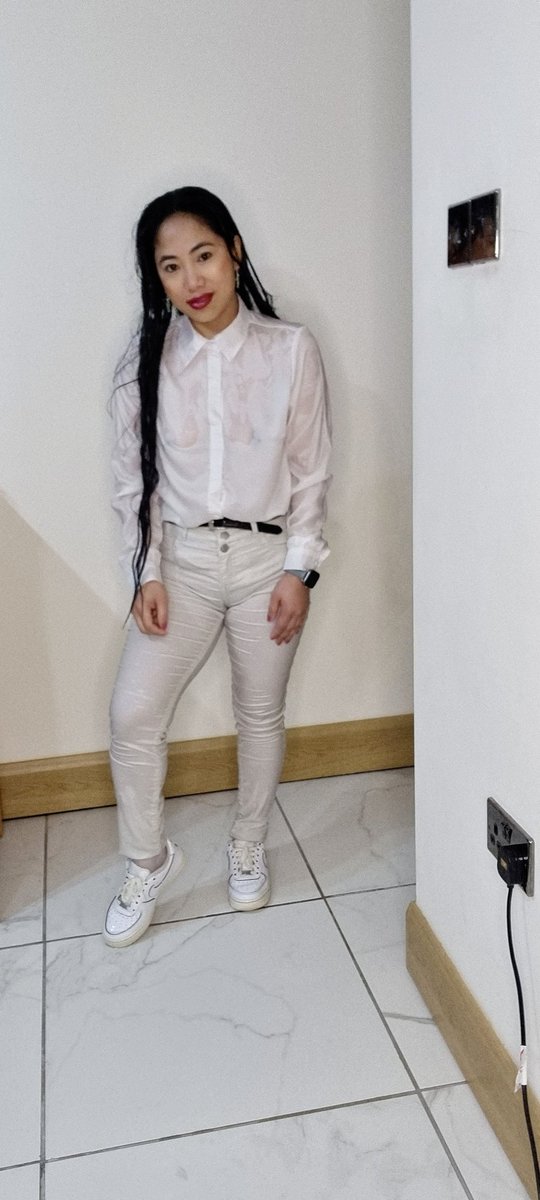 Msspinayy's tweet photo. Walking Around the House Wet.
.
.
.
.
.
#soaked #wetpanty #wetshoe #WetNWild #wetjeans #wetlookleggings #wetvเธซเธฒเธฃ #wet https://t.co/WJTx4ape4p