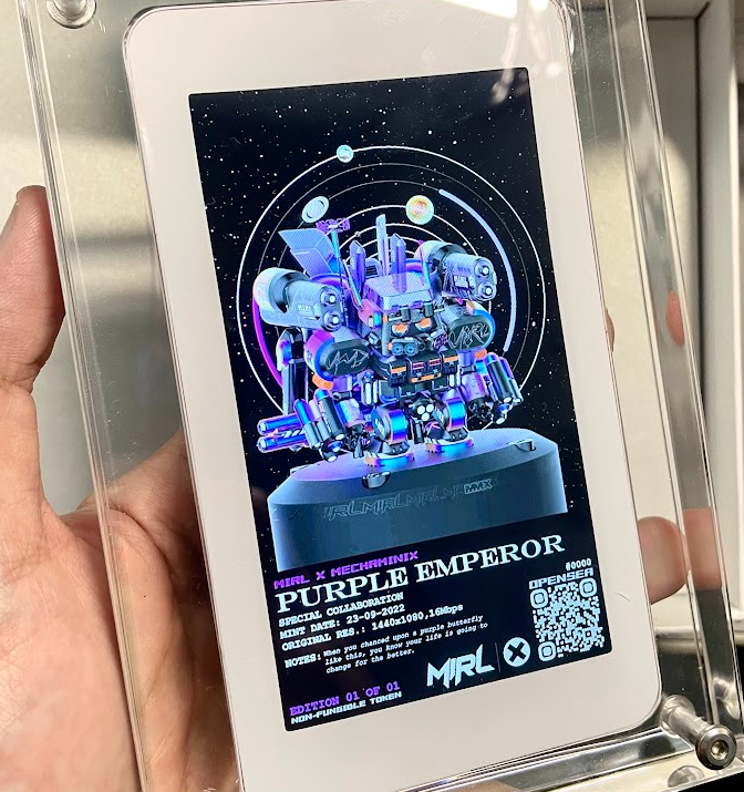 adesignmachine's tweet photo. 9/ Launched a Mecha Formula-M series. No takers, and revert to giving out as free mints 😢
Went to Graycraft Party, thanks to @kee_vin9
Won a tix to #intothearc Party. Met some genuine kakis!
Built and exhibited w/ MIRL at #FASHTAG. Smol win!
Lesson: Share, not shill https://t.co/xvFqUdQmPh