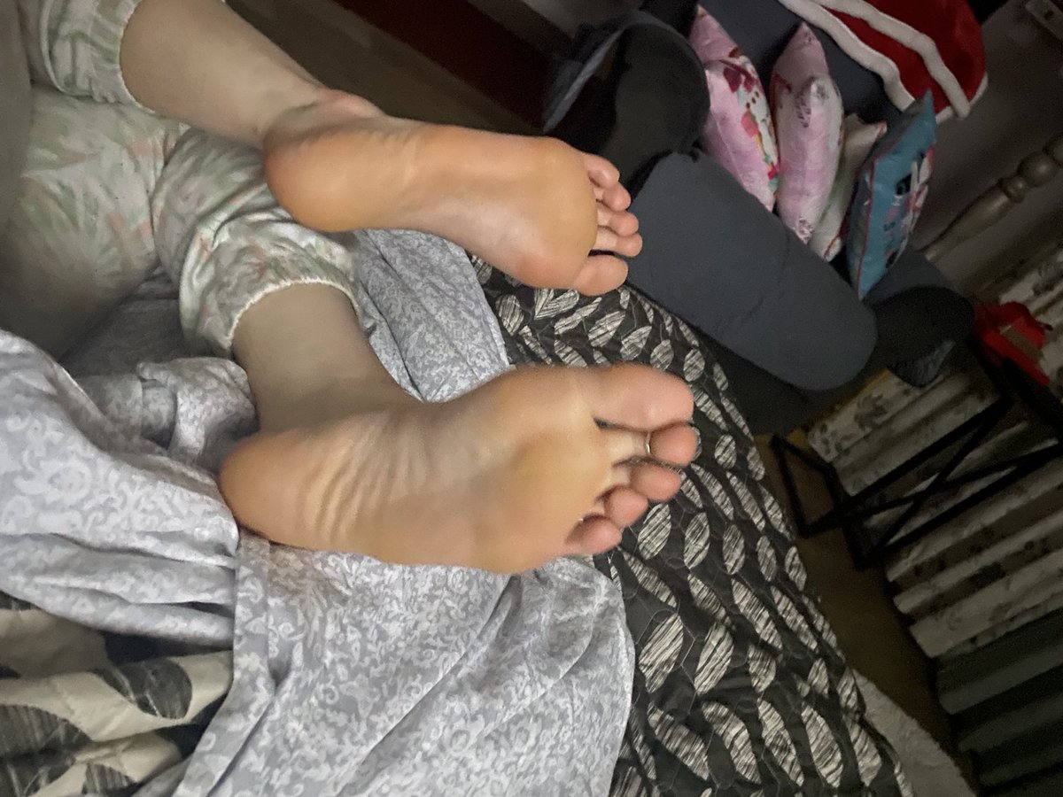 ValsSweetFeet's tweet photo. @xk1230 FREE OF https://t.co/ckwhZMsAF0 🥰😋 https://t.co/Jg6DsFjqWw